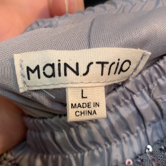 Silver sequin sparkly pants || size large - Picture 2 of 5